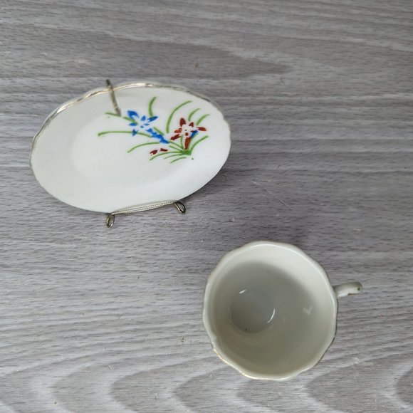 Vintage Miniature Japanese Tea Cup and Saucer - Picture 6 of 7